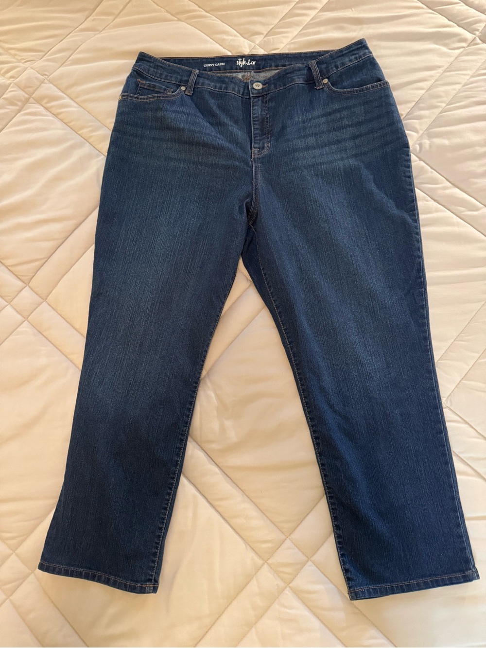 Style & Co. Curvy Capri Dark Blue Ankle Jeans, Classic 5 pocket styling. 18